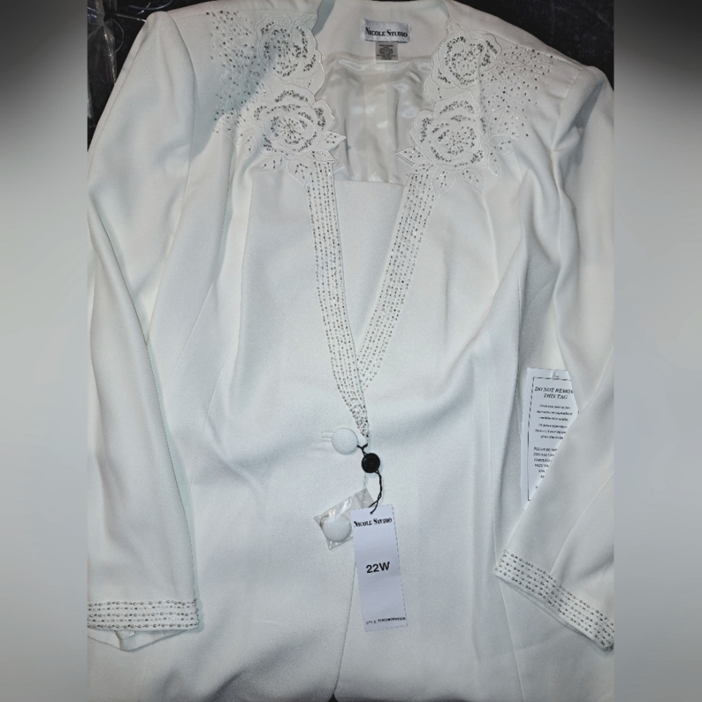 Nicole Studio Soft White Skirt Suit